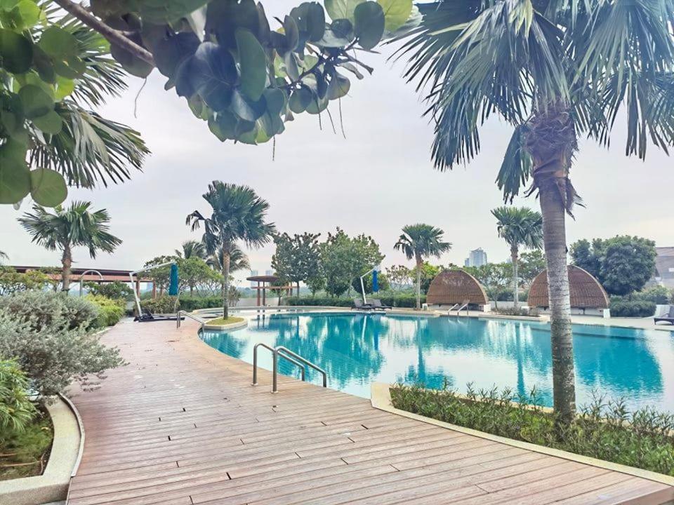 C1113 Almas Suites Galaxy Space Netflix By STAY Nusajaya  Exterior foto